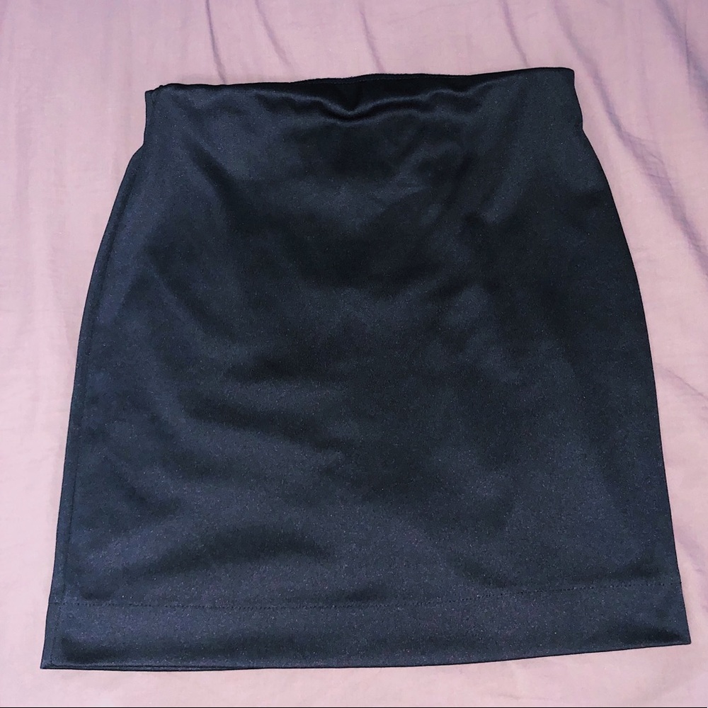 Black pencil skirt.